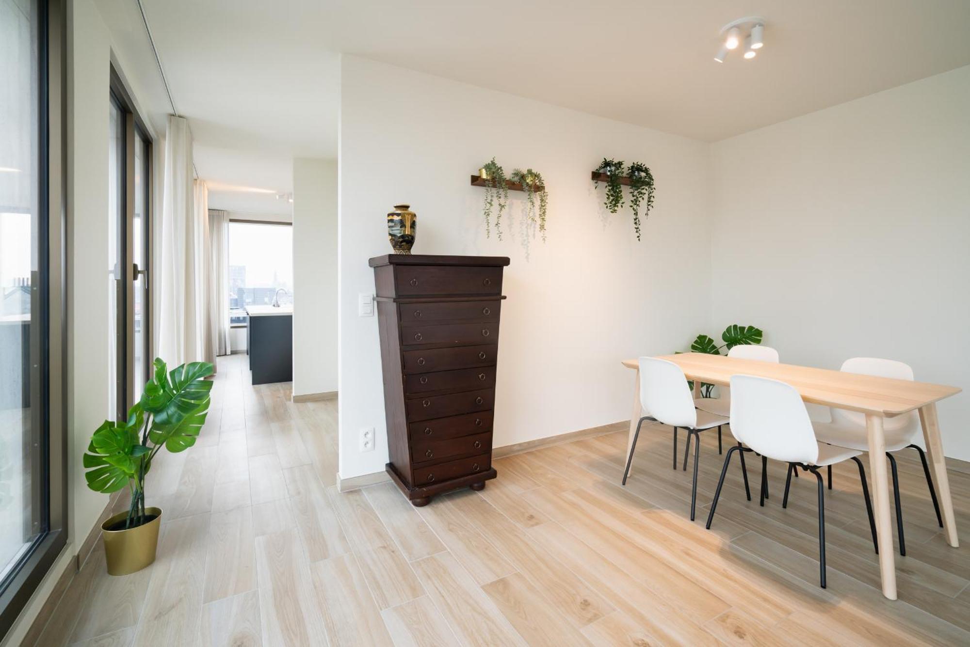 Opera Apartments In The Center Of アントウェルペン エクステリア 写真