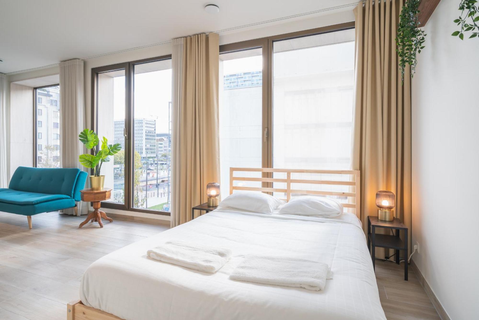 Opera Apartments In The Center Of アントウェルペン エクステリア 写真